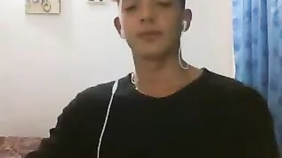 Sexy Colombian Teen Shows Hot Body