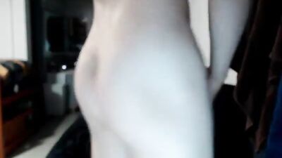 Cute smooth blonde very delicius on cam