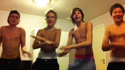 5 sexy boys dancing - YouTube