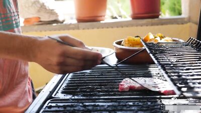 Gay Teen Chef Serves Up Steamy Outdoor Romance!