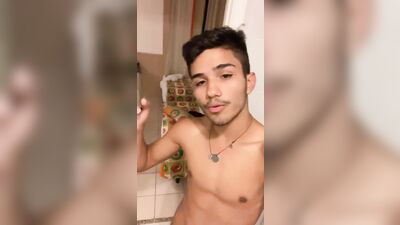 Big Cocks Novinho Webcam Boy Porn Short Clip: A Sexy Gay Video Adventure