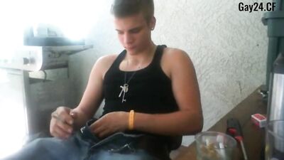 Young Teenage Throb - Hardcore Amateur German Cocks Solo!