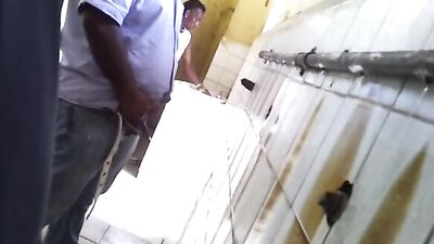 Urinal Hunter - Volume 02: Amateur Bareback Action!