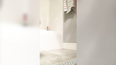 Grants Auto Sucker Toy Adventure: Bareback Bathroom Fun