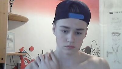 Gay Porn Twinks: Sexy Amateur Wankers Ready to Please