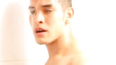 Dirty Shower Fun - Cum Cleaning Adventures!