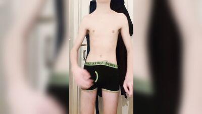 Showing Off His Long Teen Cock: The Ultimate Amateur Big Cock Solo Experience!