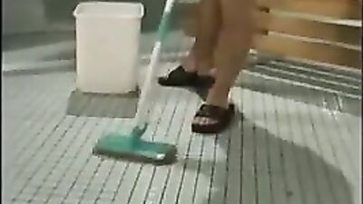 Meat up at the empty pool