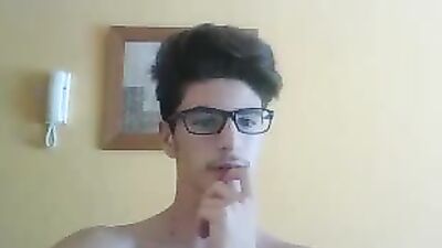 Spanish Cutie Cums On Cam, Big Cock & Fucking Hot Bubble Ass