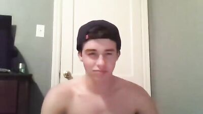 Cute Skater Twink - - more @ Gayboy.ca