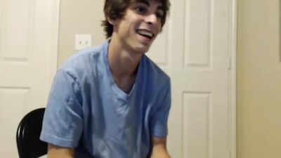 Super Cute Cam video - more @ Gayboy.ca