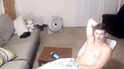 Hot hunk jerking on webcam - more @ Gayboy.ca