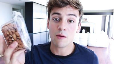 Tom Daley SuperFoods - Nuts