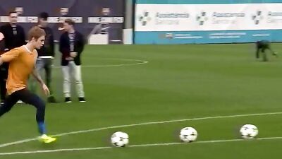 Justin Bieber playing football with Neymar and Messi