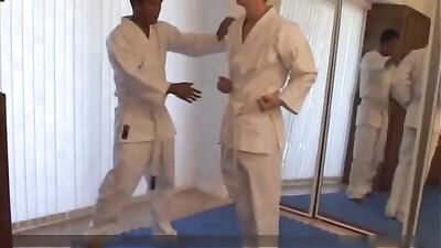 (33) I love the boys from Asia