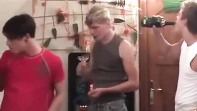 ♥ Luke receive tempted By Three allies ♥