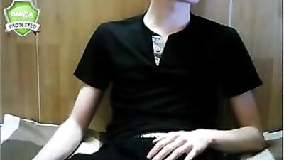 Beautiful smooth blonde on cam