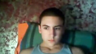 Warm and beautiful wanker in his chair