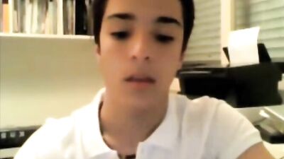 A young wanker really cute on the web