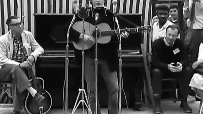 Dylan at the ewport Folk festival