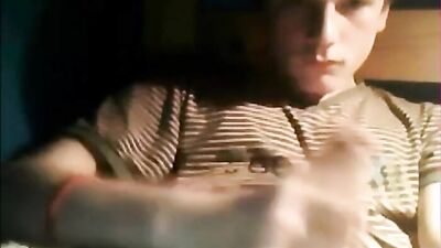 Teen wanks in bed
