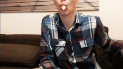 How to suck a banana =P =D