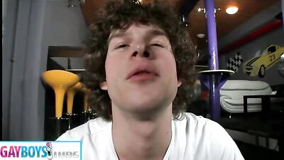 Older Barebacks 19 yo Curly Cutie