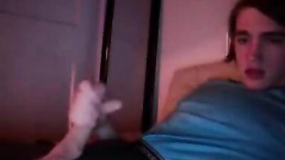 Ginger mit langem Schwanz