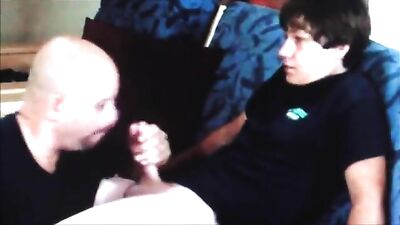 Older Dude Blows & Eats 18 Year Old Neighbor