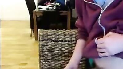 Garoto Masturbando no Omegle - Fetish Amateur Action!