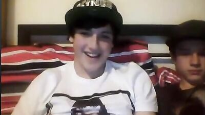 Gay Camming & Cumming Buds - The Ultimate Webcam Experience!