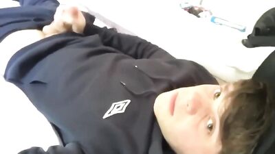 Gay Hoodie Boy Cumming Porn: Exploring the Limits of Lust!