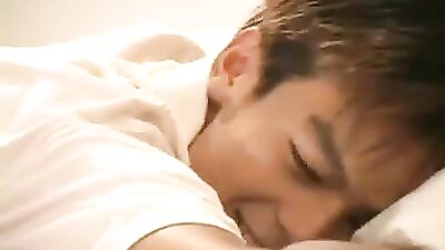 Asian Teen Twink Porn Delight - Exploring New Heights!