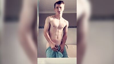 Short But So Cute - Towel Gay Tube Twink