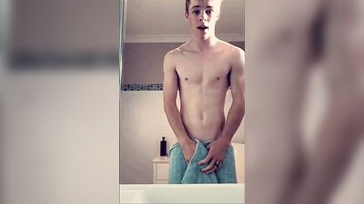 Short But So Cute - Towel Gay Tube Twink