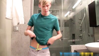 Cumming for Twink Boy Fun - Blond Solo Cutie