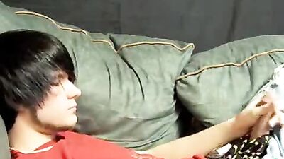 Emo Amateurs: Spraying Their Cum All Over!