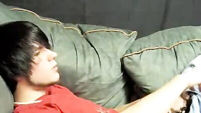 Emo Amateurs: Spraying Their Cum All Over!