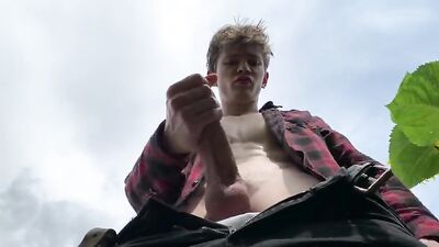 Wanking in the Sunflower Patch: Big Cocks Cum Shots Solo