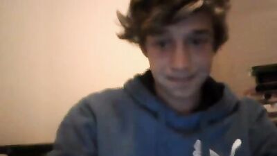 Sexy Smooth Boy in Gay Porn Action!