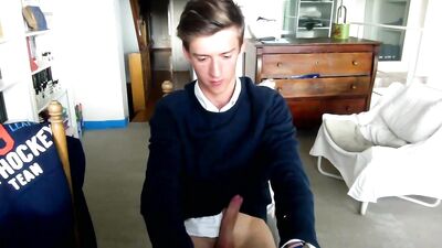 Cutie shooting his load on cam