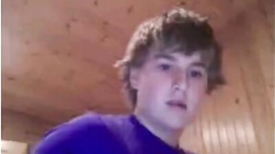 CUTE BLOND BOY CUMS ON CAM