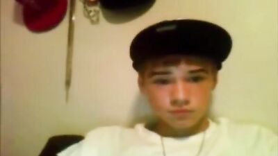 Cute Cam Twink Wanks His Boner And Tries To Self Suck