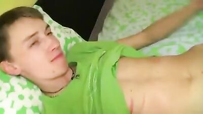 Hot smooth cutie blonde wank in his bed