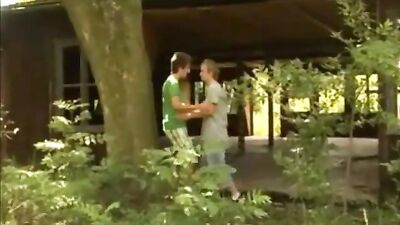 Zwei im Wald