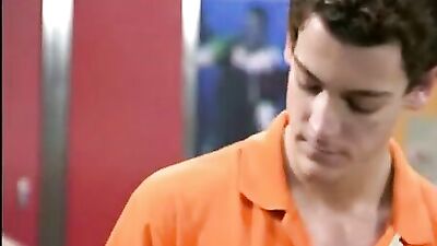 MARIO CASAS, spanish actor. CFNM scene.