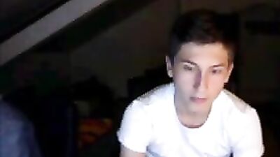 First timers try out chatroulette