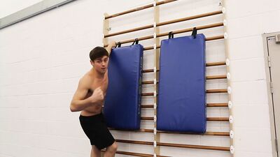 Tom Daley - Butt and Belly Blast with Tonia!