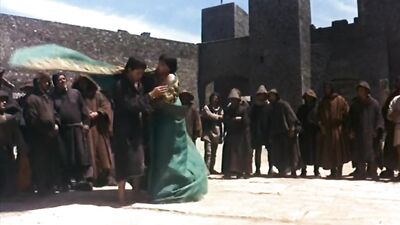 FRATELLO SOLE, SORELLA LUNA. NIP (nude in public).