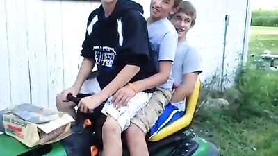 Bet lad got bonner in middle